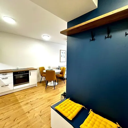 Your 13 With Parking Apartment Kosice